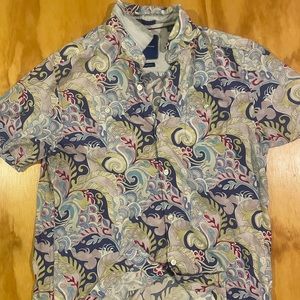 Tommy bahama medium Hawaiian styled button down shirt